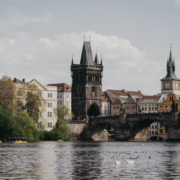 PRAGUE_marius-serban-g8NY1sQTdEA-unsplash.jpg
