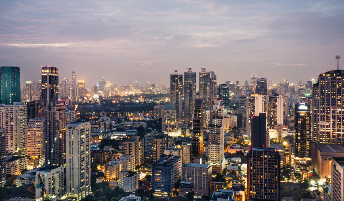 BANGKOK_andreas-brucker-g5Uh7nP60FA-unsplash.jpg