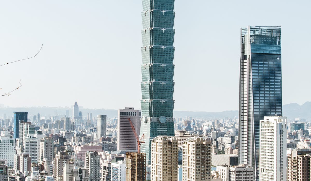 TAIPEI_remi-yuan-ZFv2PRJP3fA-unsplash.jpg