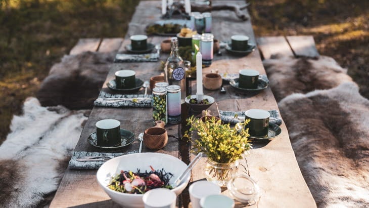 Swedish-table-outdoor-lapland