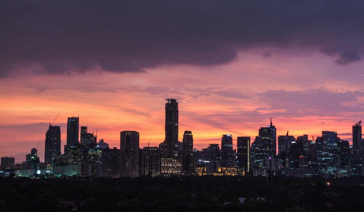 MANILA_andrey-andreyev-alKsncZs3VM-unsplash.jpg