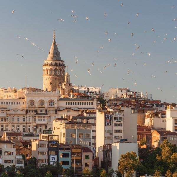 ISTANBUL_anna-0n0AHB1fgTQ-unsplash.jpg