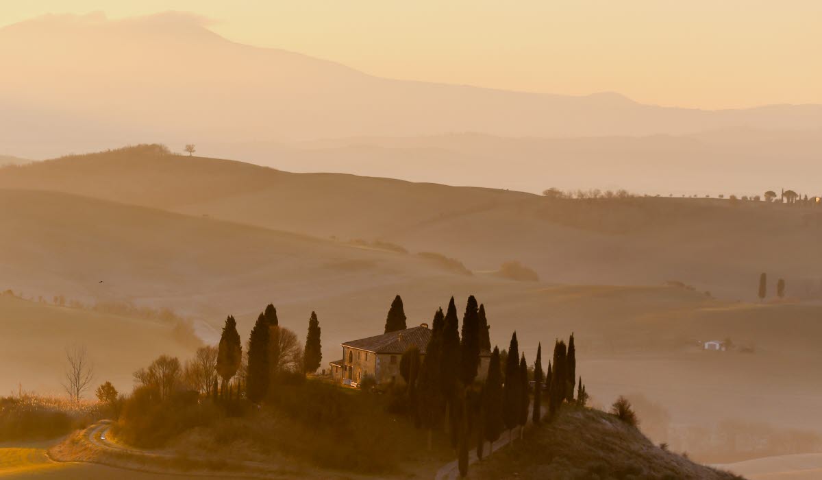 giuseppe-mondi-fJWYwHWYQpY-unsplash.jpg
