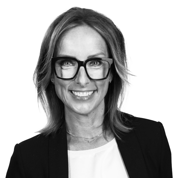 Linda Laszlo Ek frilagd.png