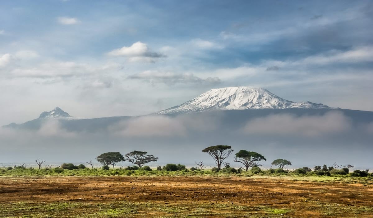 KENYA_sergey-pesterev-DWXR-nAbxCk-unsplash.jpg